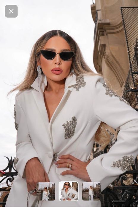 Sierra Darren costum