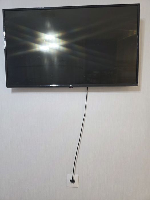 Телевизор LG, экран не рабочий.