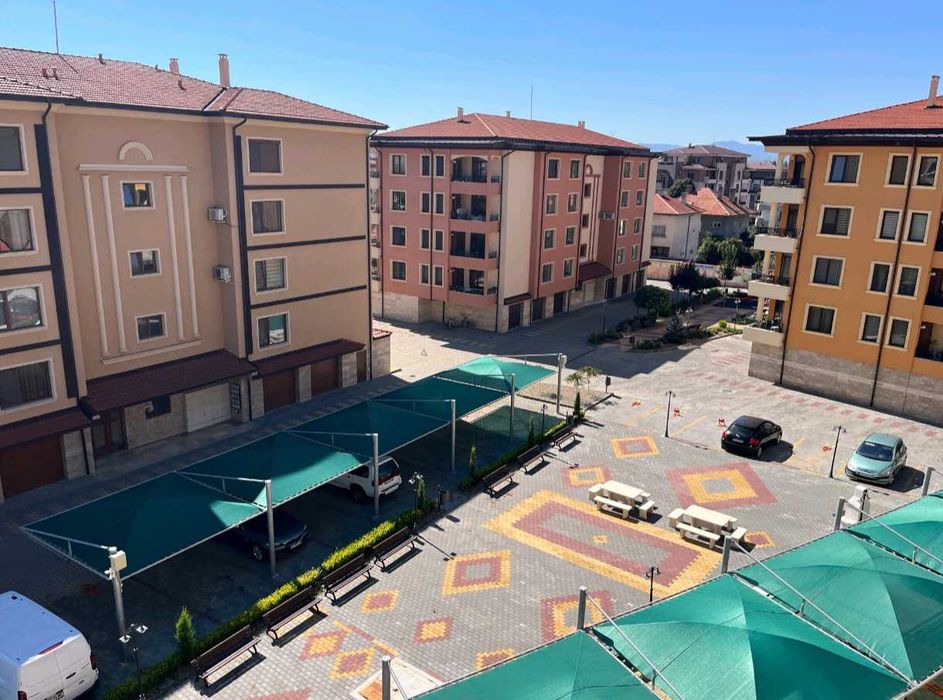 Продават се две паркоместа в комплекс "Розатера", гр. Казанлък