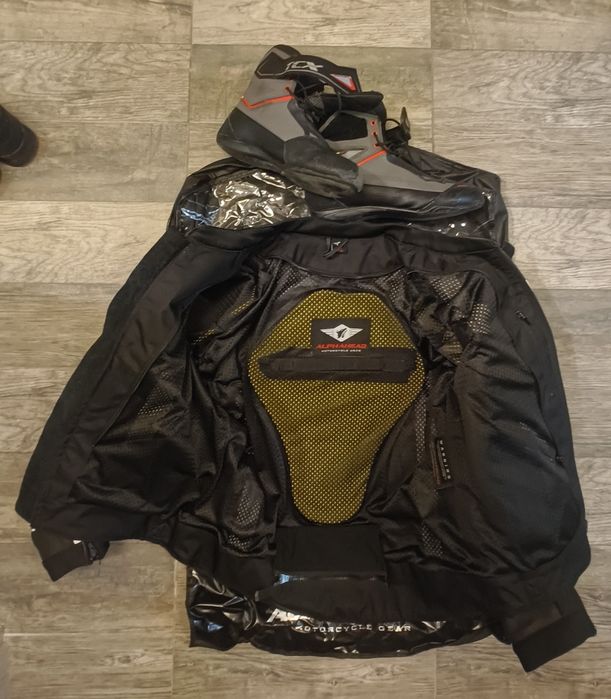 Geaca Piele Alphahead protectie spate. Ghete Moto TCX