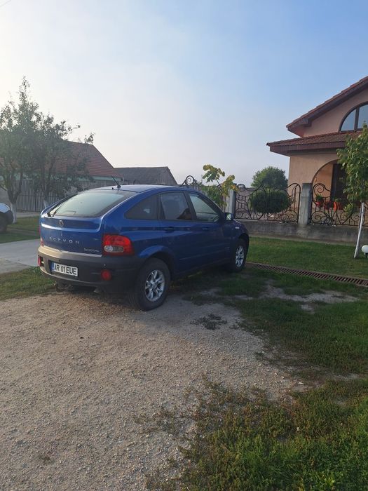 Vând ssangyong action