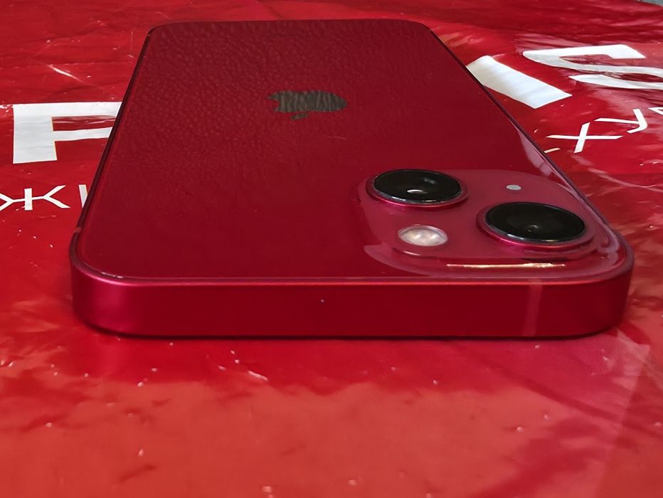 128GB iPhone 13 Гаранция от Технополис до 2024 PRODUCT RED / Червен