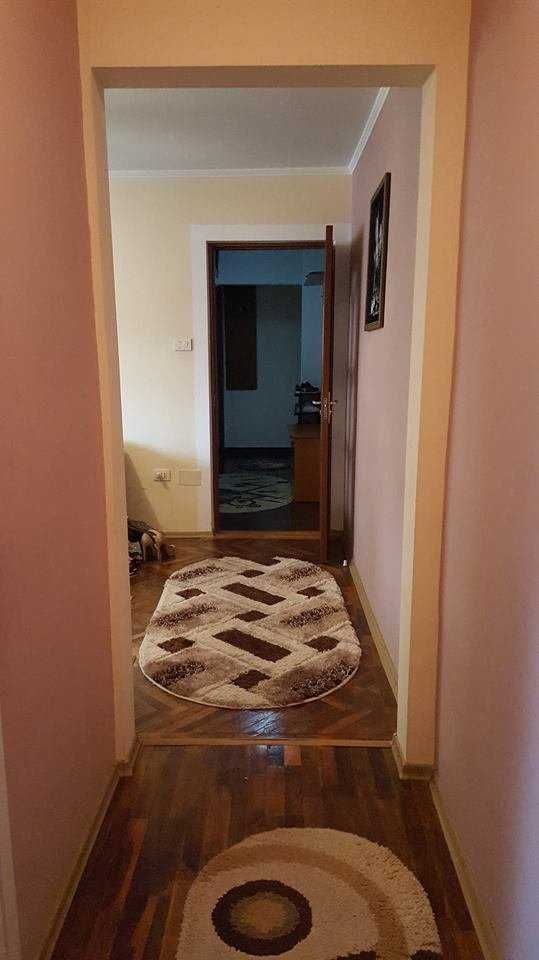 Apartament de vanzare  4 camere