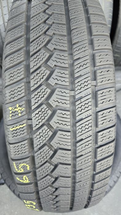 2 anvelope iarnă 235/65/17 -7.5 mm transport inclus