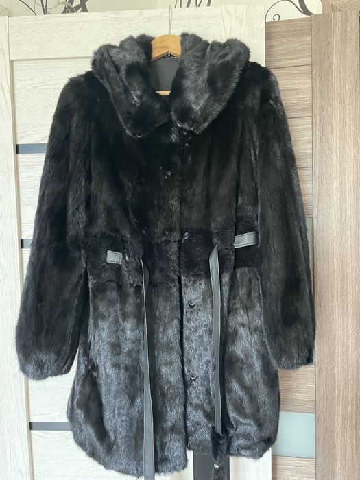 Продаю норковую шубу