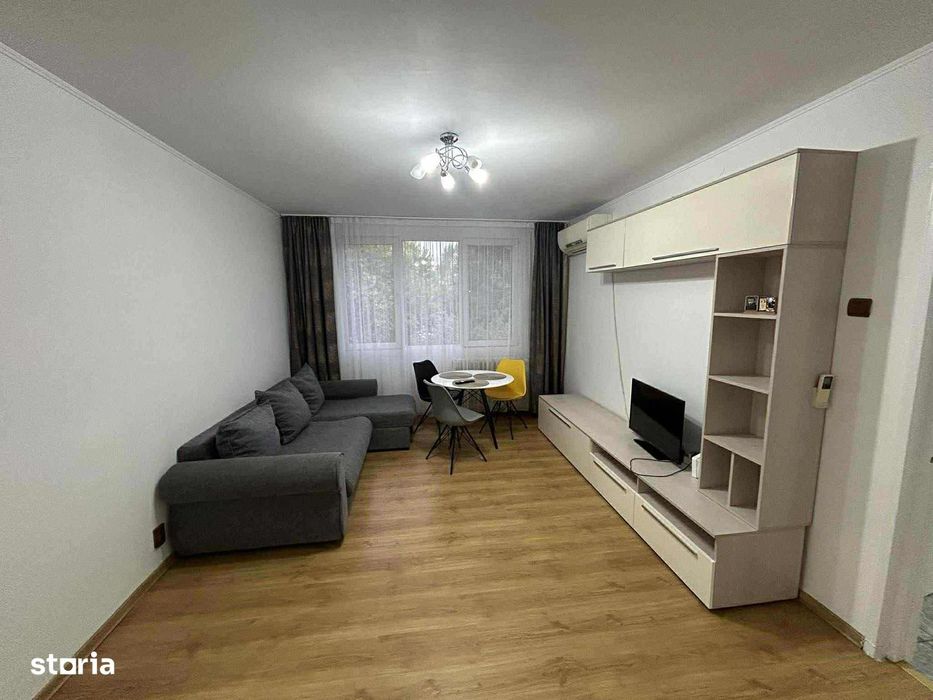 Apartament 3 camere,Berceni ,parcare inclusa