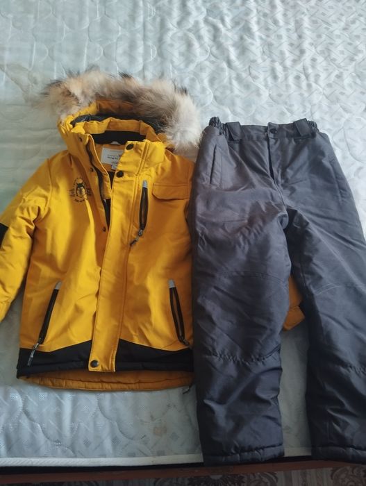 Продам срочно куртку со штанами