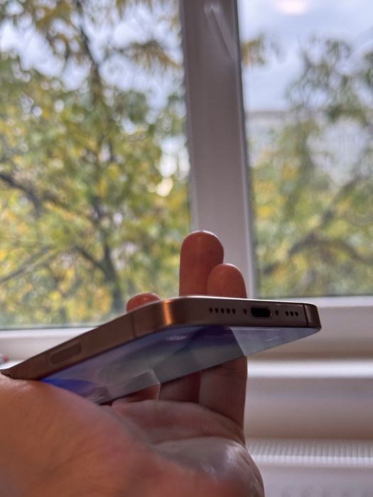 Iphone 16 PRO 128 - 100% - stare ireprosabila