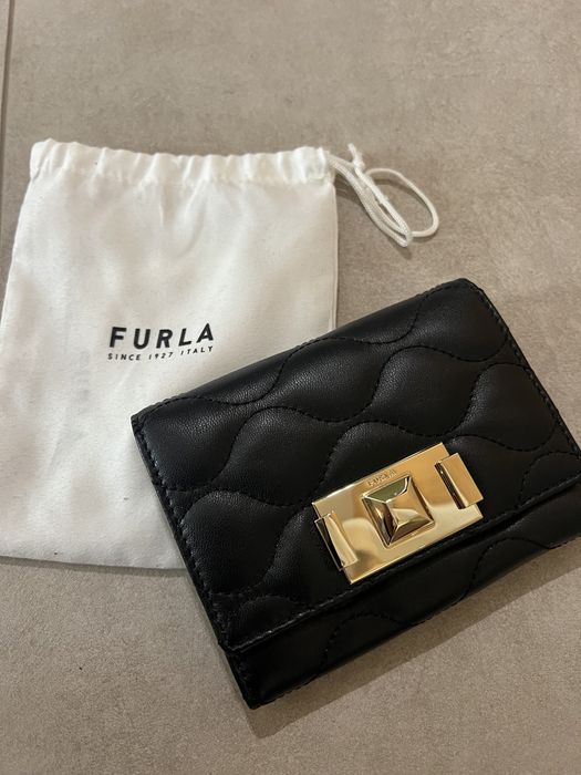Портмоне Furla.