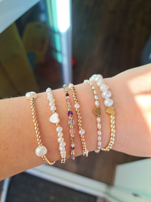 Гривни с ест. перли и ест. камъни