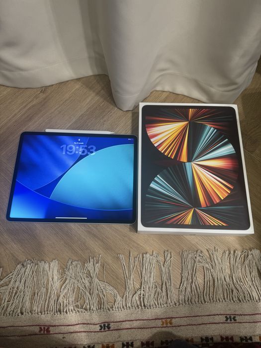 iPad Pro 12.9″ M1 (5 Gen) 128 GB Wi-Fi + Apple Pencil 2