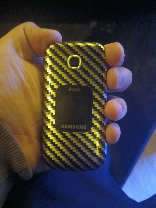 Samsung Gusto 3 holatu ideal