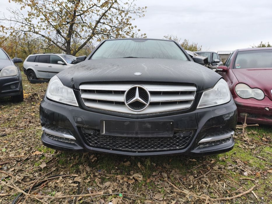Dezmembrez Mercedes C Coupe AMG  W204 și 4 uși