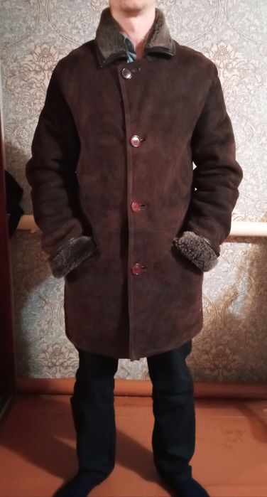 Дублёнка цвет коричневая хорошего   качества
