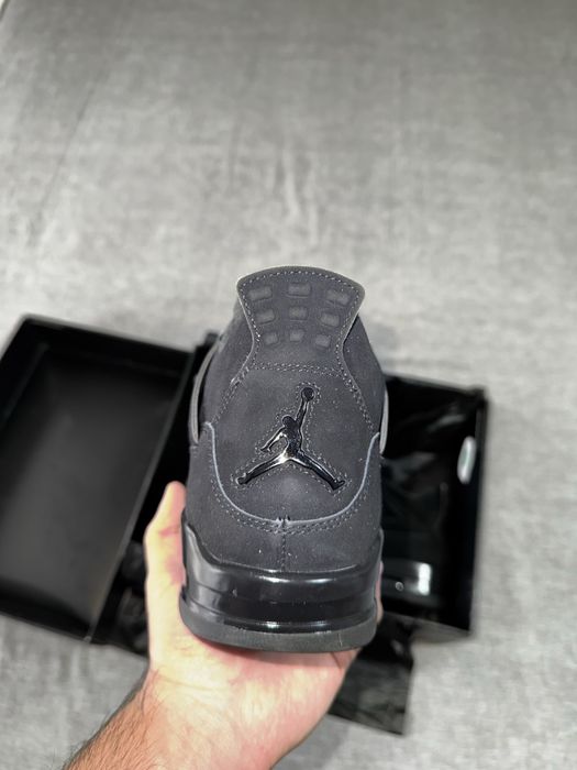 Air Jordan 4 Black Cat