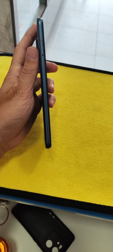 Redmi note 9 pro.   128gb