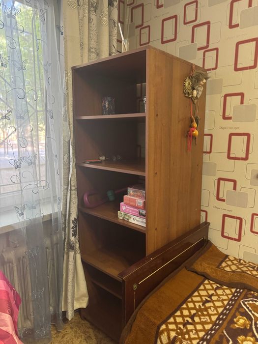 Шкаф в комнату или офис