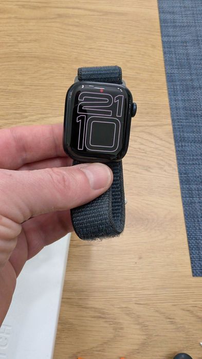 Apple Watch Series 9  41 mm в Гаранция   98% battery health