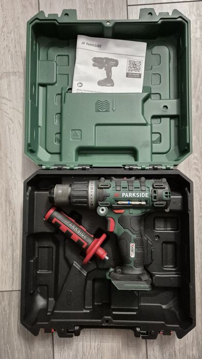 Bormasina autofiletanta parkside cu percutie