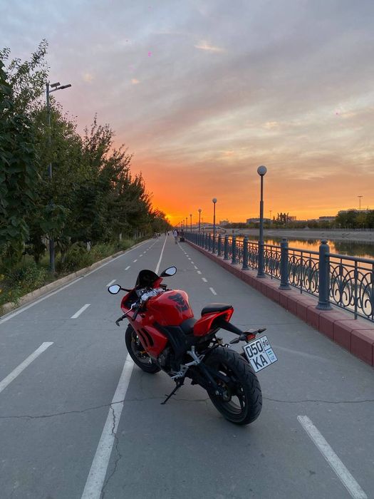 Moto 2025  yurgan holati ideal