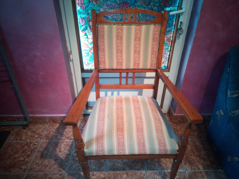 de  vanzare   scaun   art-decor  !!!