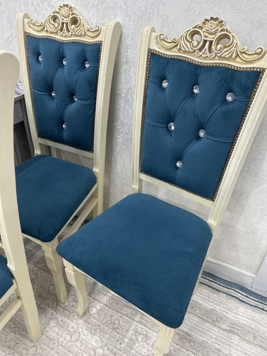 Продаются стулья 8 шт в отличном состоянии