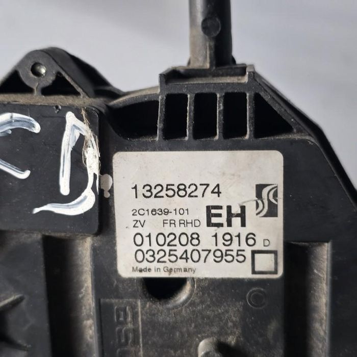 Broasca usa dreapta fata Opel Corsa D