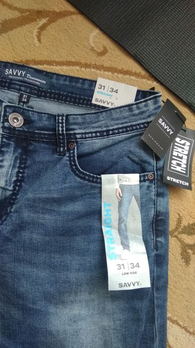 Продам новые джинсы