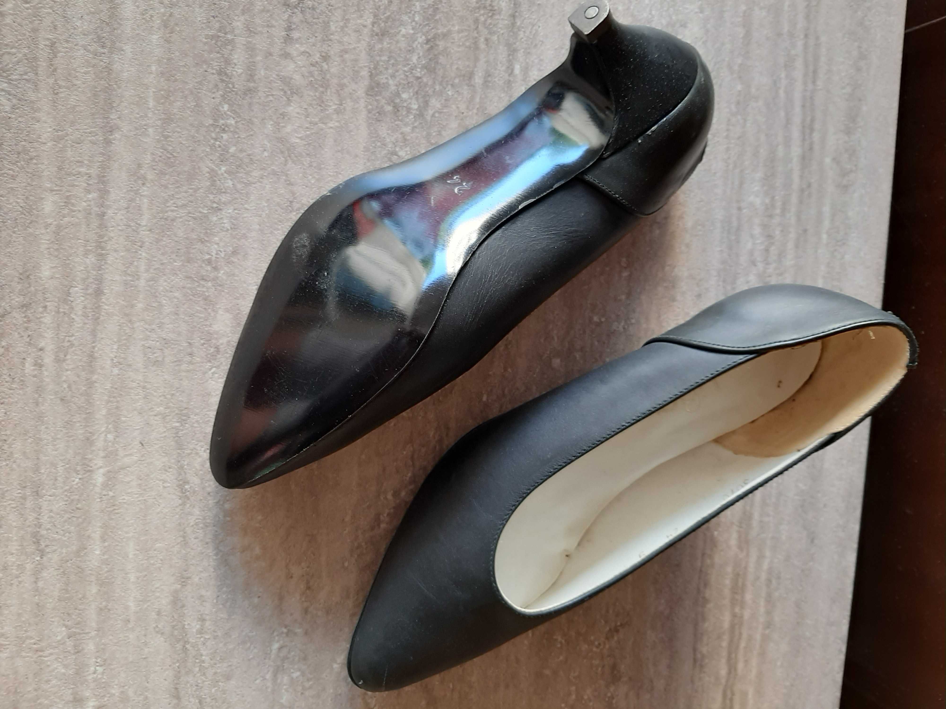 Дамски обувки-черни