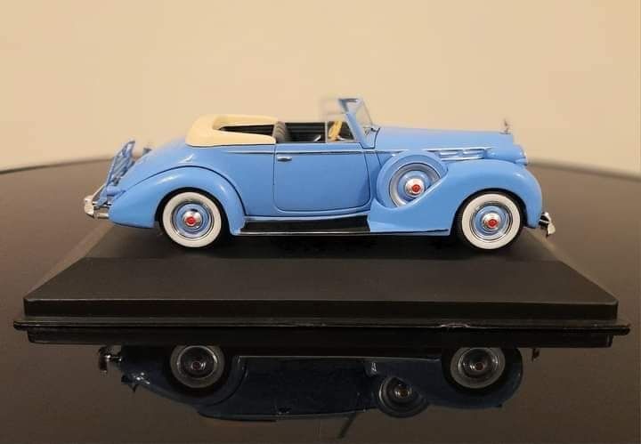 Packard Convertible Victoria 1938 1:43 Ixo Museum