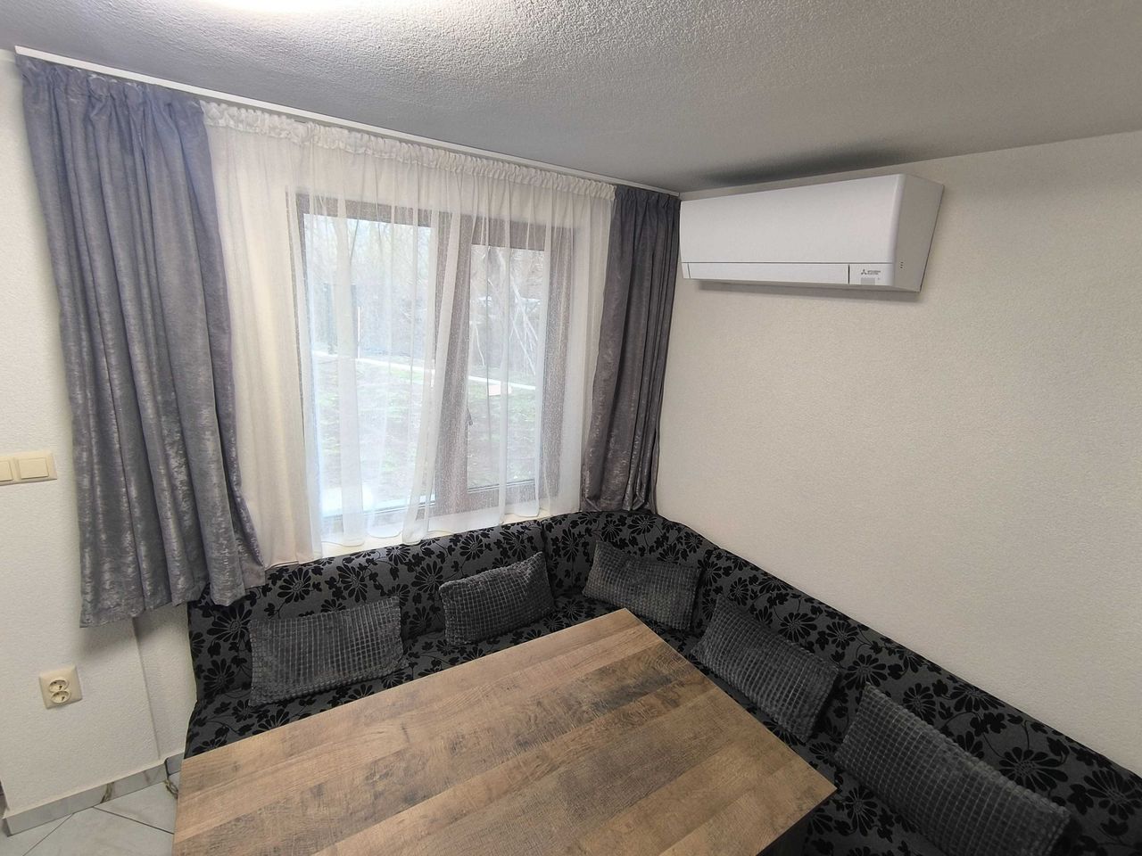 Дава се под наем Къща в с. Драгичево, Област Перник - 30 кв.м за 612 € - Снимка #7