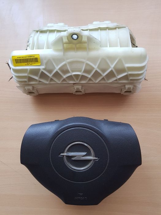 Opel Astra H 2006 комби - ЧАСТИ