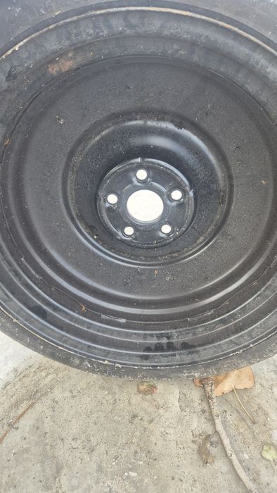 Резервна гума/ Патерица за Тойота Авенсис Т25 17 Цола