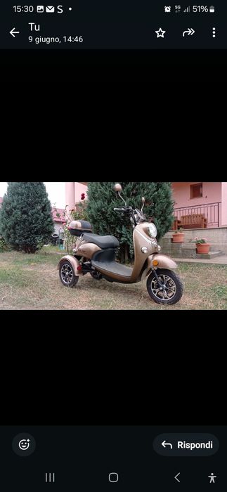 Vand, scuter eletric  cu 3 roti