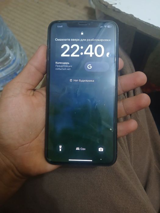 11 pro max aybi yo lkn karobkasi yo ishlashi zoʻr 256talik abmen bor.