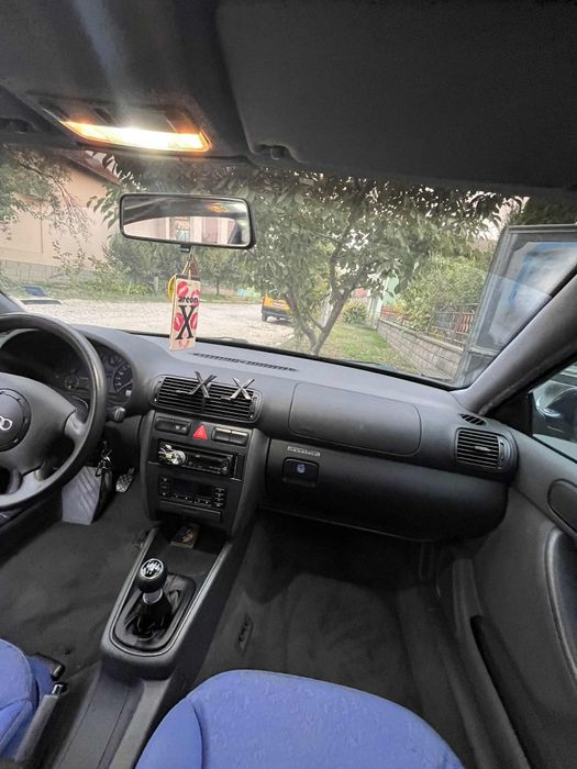 Продавам автомобил AUDI A 3