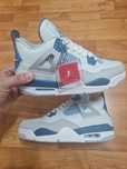 Jordan Retro patru nou