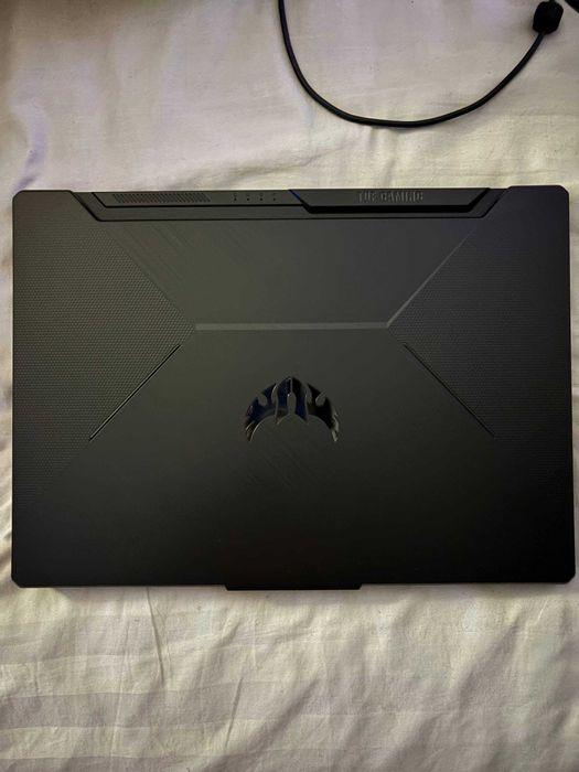 ASUS TUF Gaming F15 — i5/GTX1650/16GB/512GB/144Hz, идеальное состояние