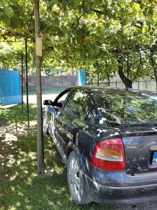 Vând Opel Astra G preț negociabil