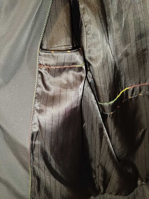 Продавам якета и суичър