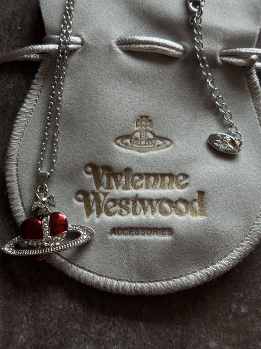 Lanturi Vivienne Westwood Diverse la alegere