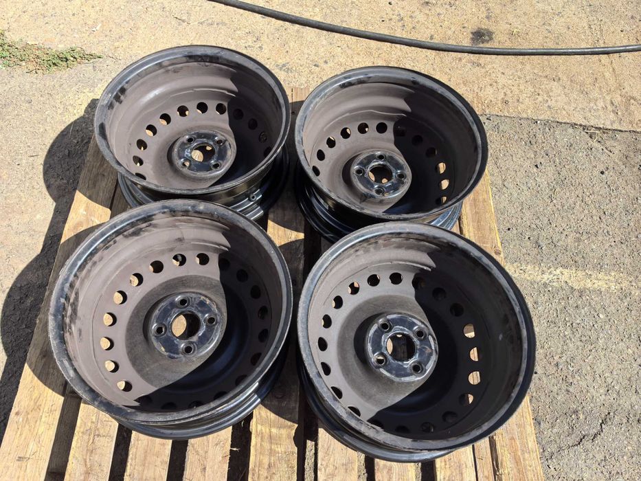 15 цола 4 х 100 мм Хюндай / Кия / Мазда / Тойота - 6 Инча / ЕТ 46