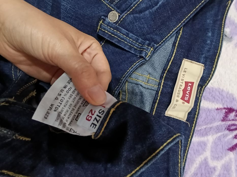 Продам джинсы женские новые 29