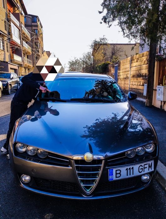 Vând mașină automată Alfa Romeo 1.9