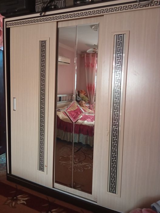 Продается мебель спальни