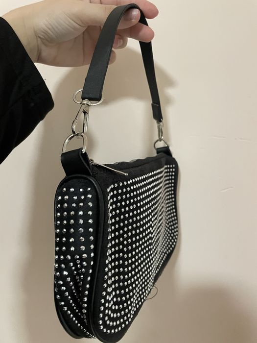 Дамска чанта с камъни