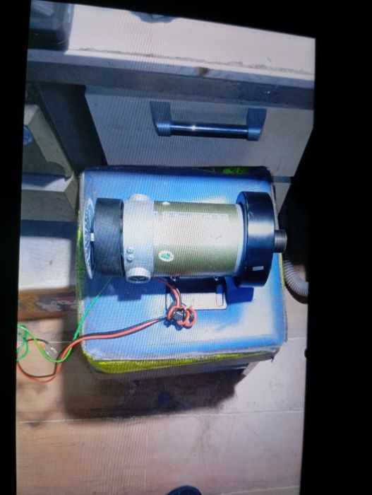 Motor banda pentru alergat