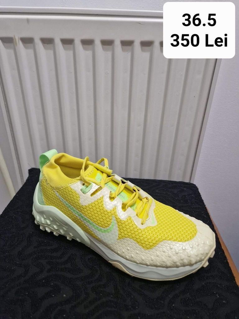 Vand Nike marimea 36.5