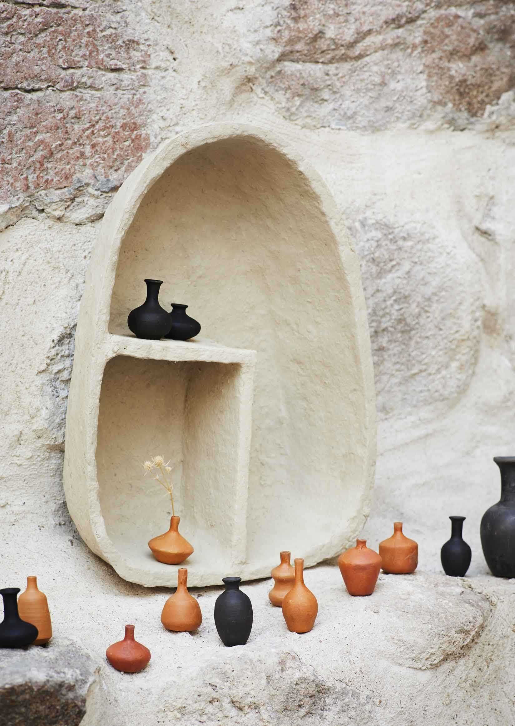 Mini Vază Ceramică Neagră  - Vintage Wonderland