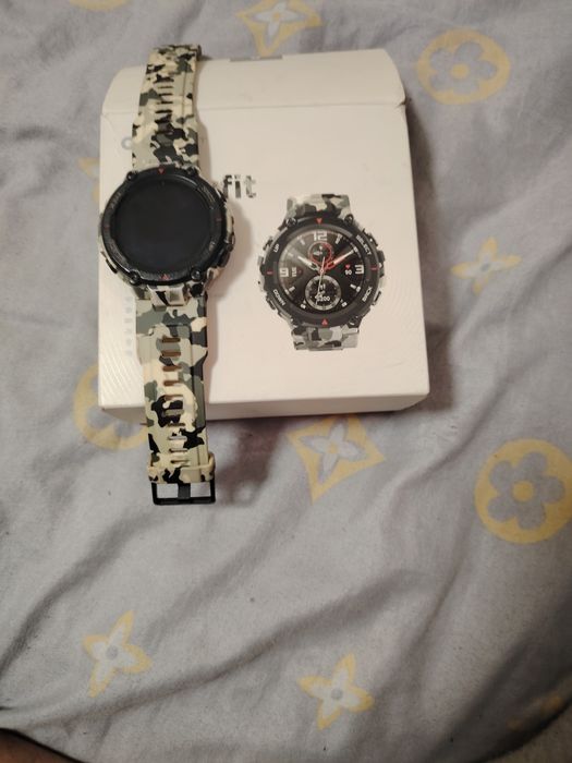 Часы Amazfit T-Rex